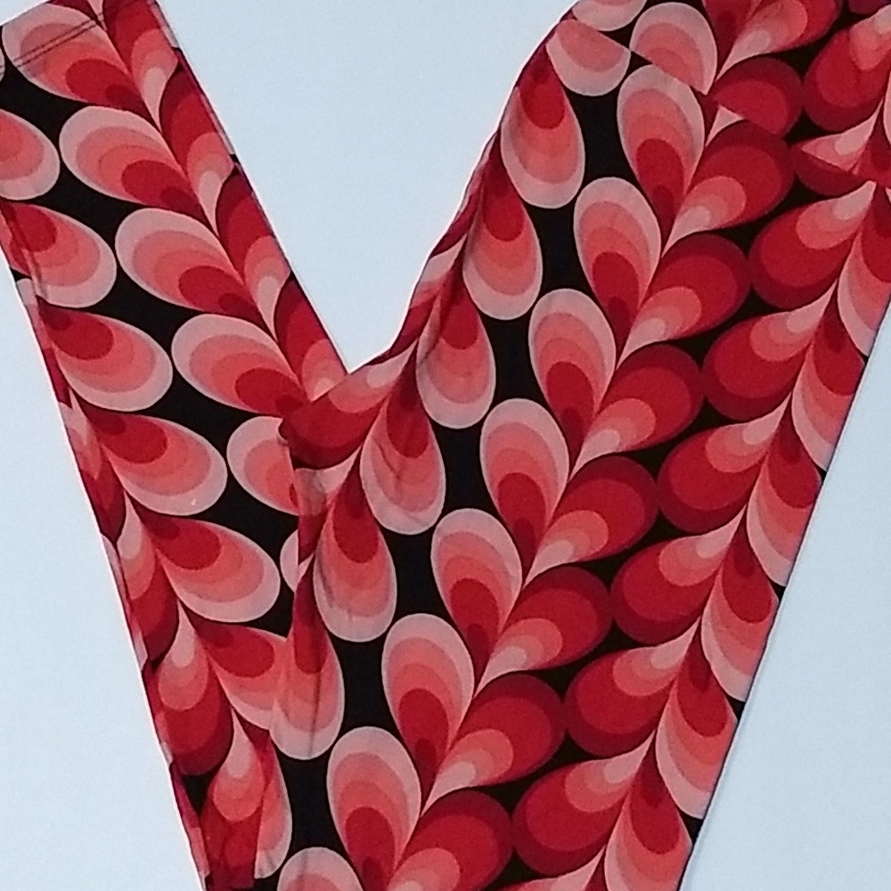 LuLaRoe Valentine's Leggings